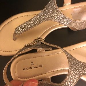 bandolino kenton flat sandal